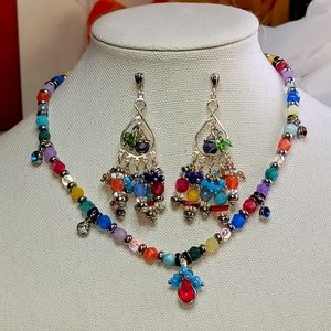 "Colorful": a 3-pc Necklace, Bracelet and Earrings in bright, vivid color